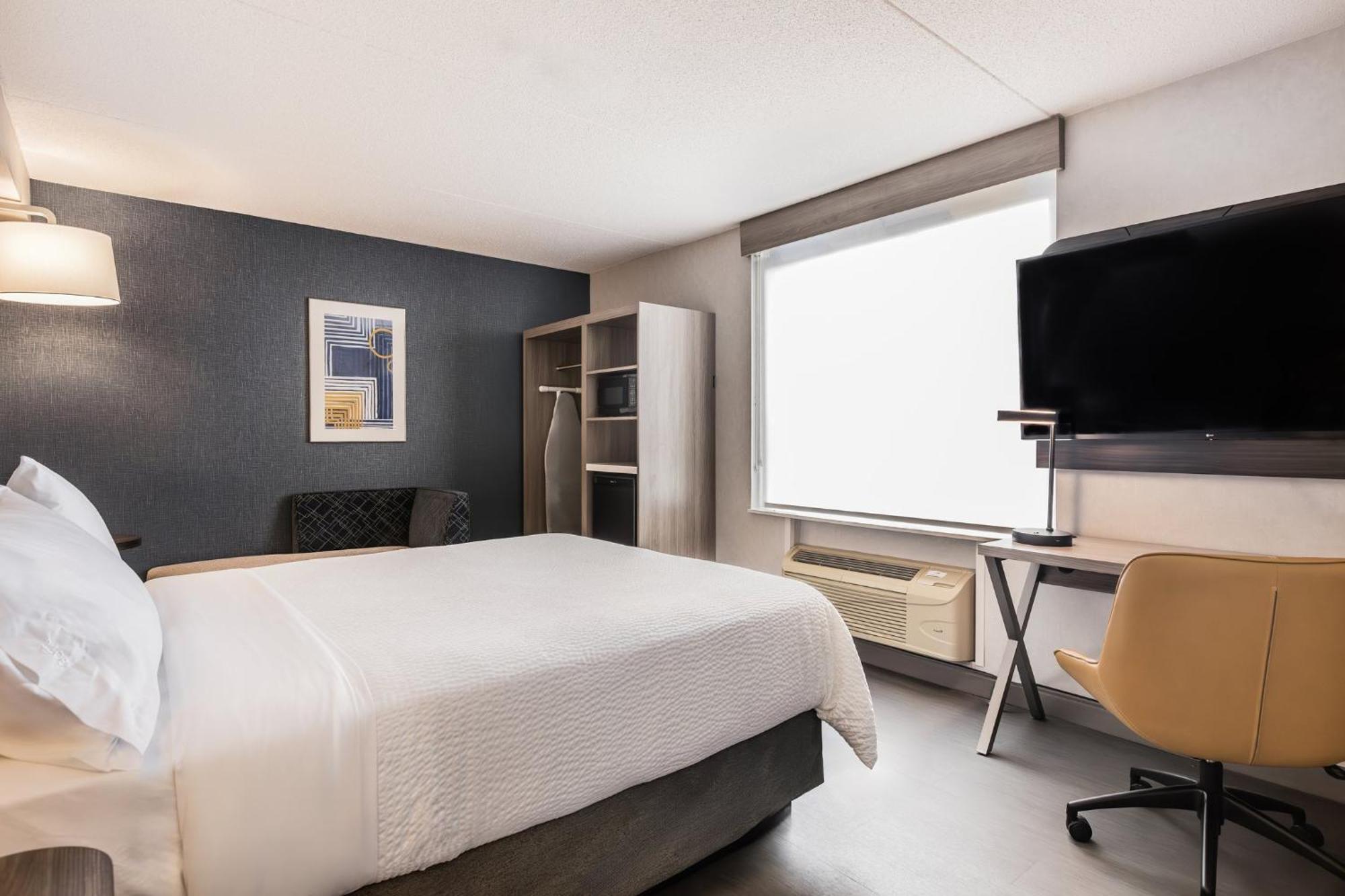 Holiday Inn Express Toronto-North York By Ihg Bagian luar foto