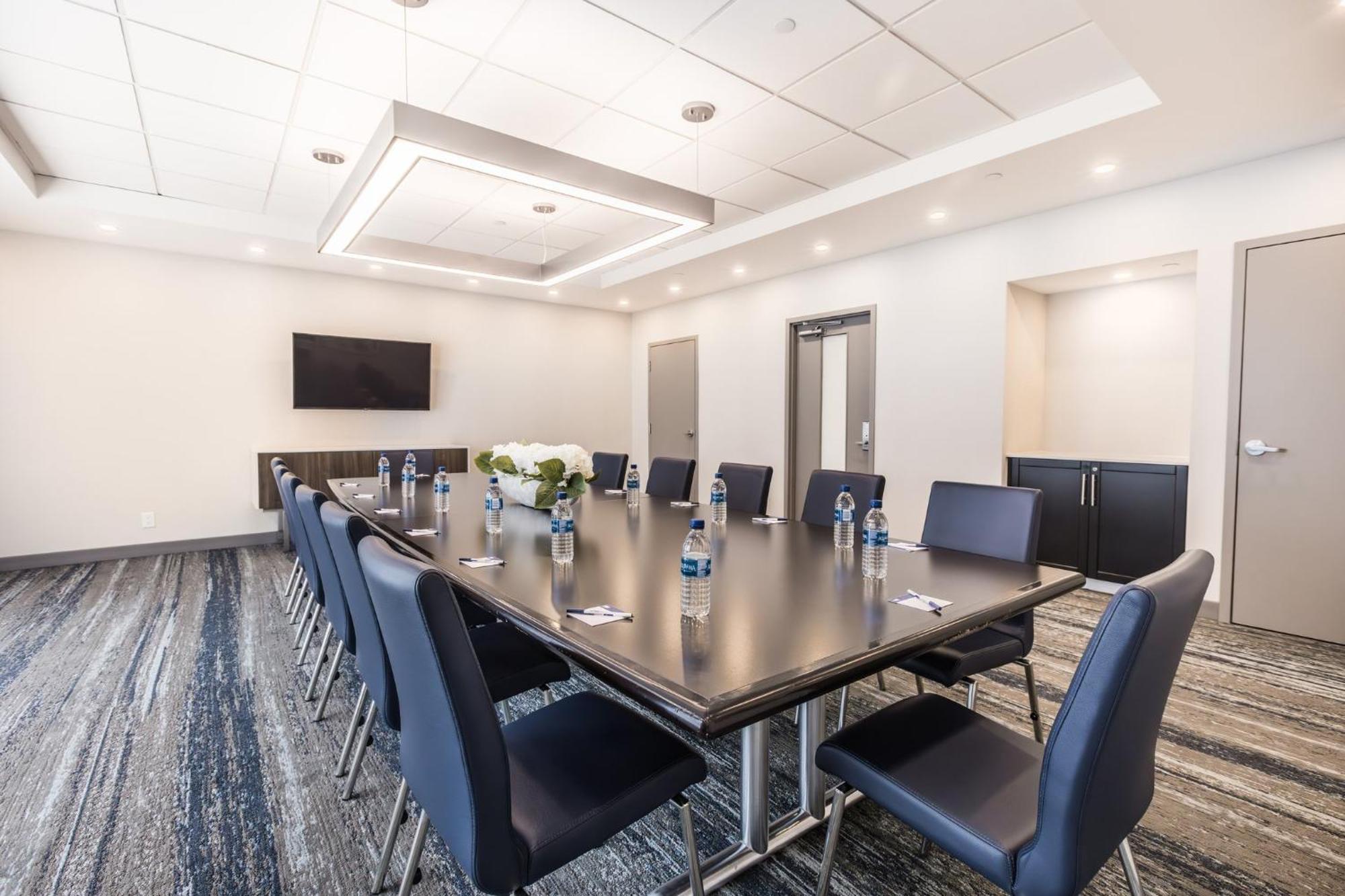 Holiday Inn Express Toronto-North York By Ihg Bagian luar foto