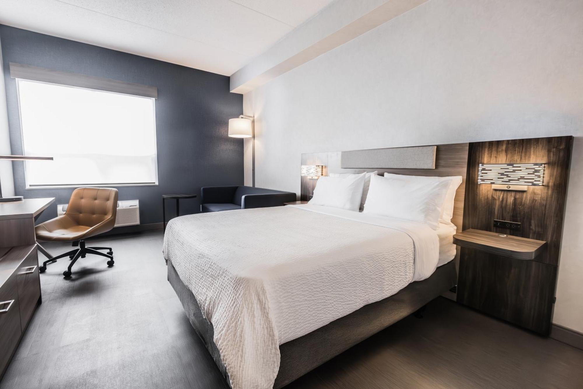 Holiday Inn Express Toronto-North York By Ihg Bagian luar foto
