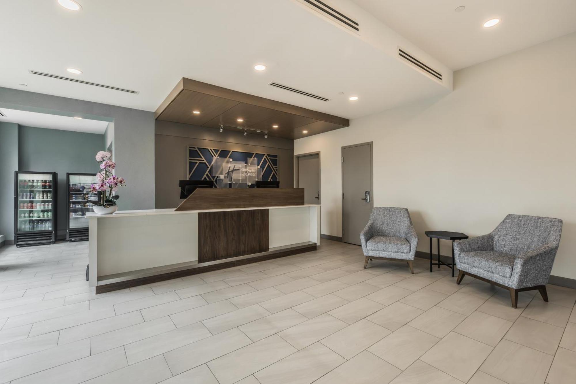 Holiday Inn Express Toronto-North York By Ihg Bagian luar foto