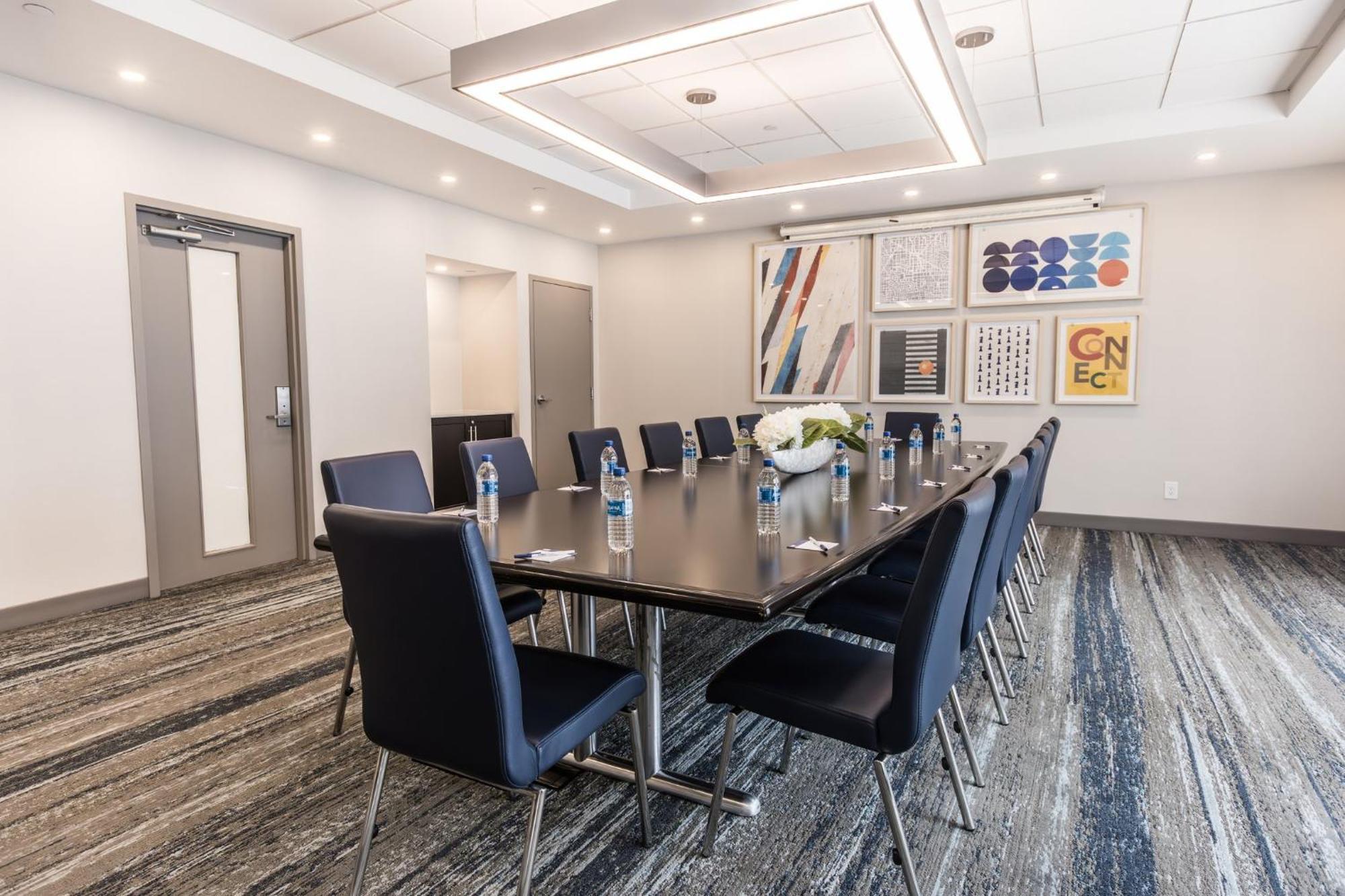 Holiday Inn Express Toronto-North York By Ihg Bagian luar foto
